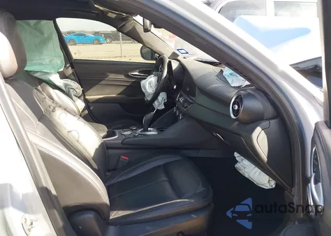 2022 Alfa Romeo Giulia Ti Rwd z USA, uszkodzony, nr VIN ZARFAMBN3N7655071